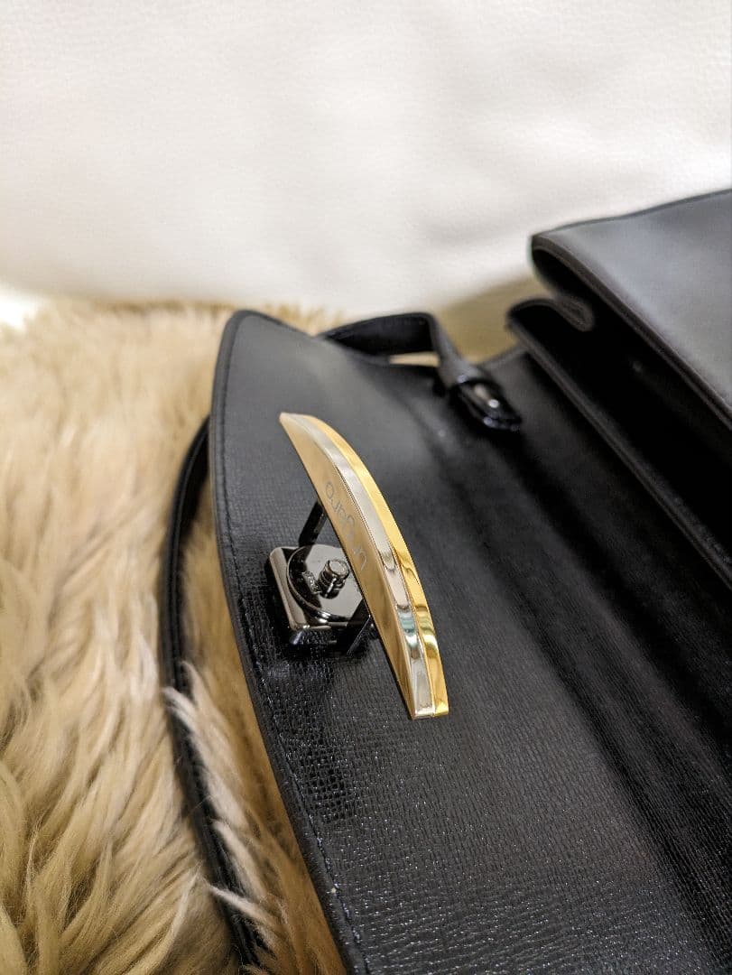 【ギミック有】【美品】ungaro ウンガロ　ハンドバッグ　黒　フォーマル　本革