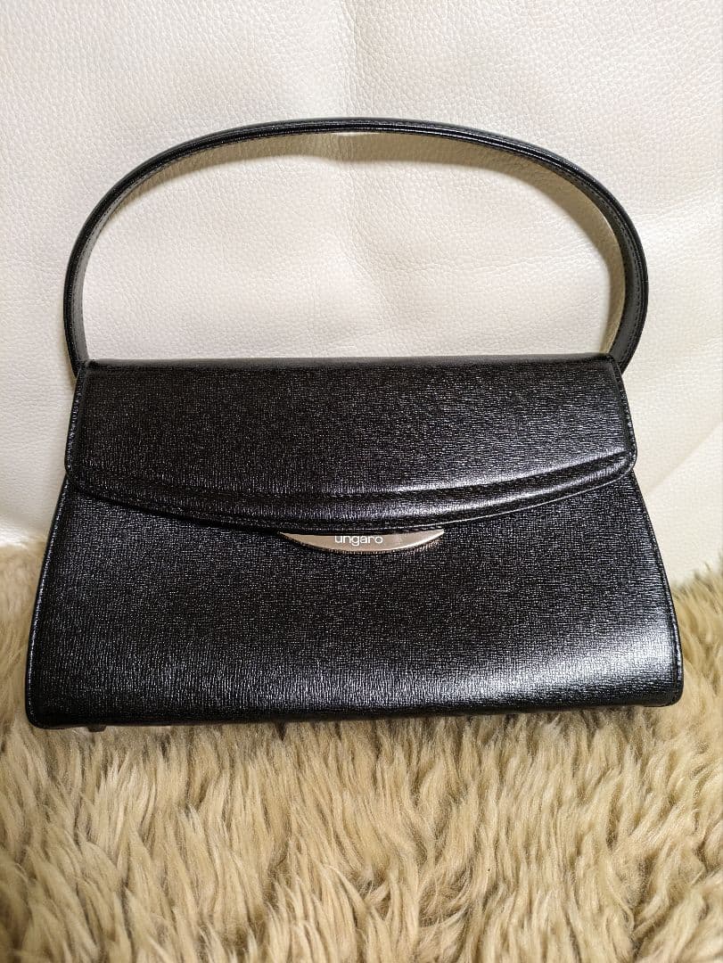 【ギミック有】【美品】ungaro ウンガロ　ハンドバッグ　黒　フォーマル　本革