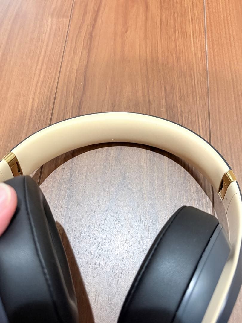 Beats Studio3 Wireless グレー/ゴールド