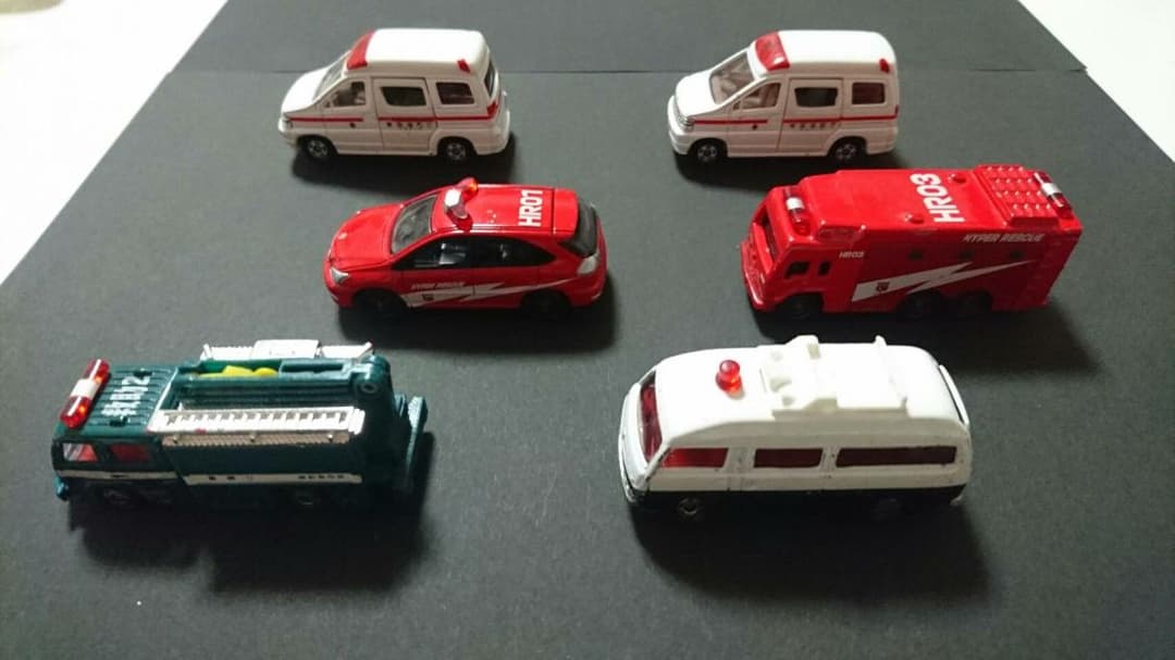 トミカまとめ売り36台①