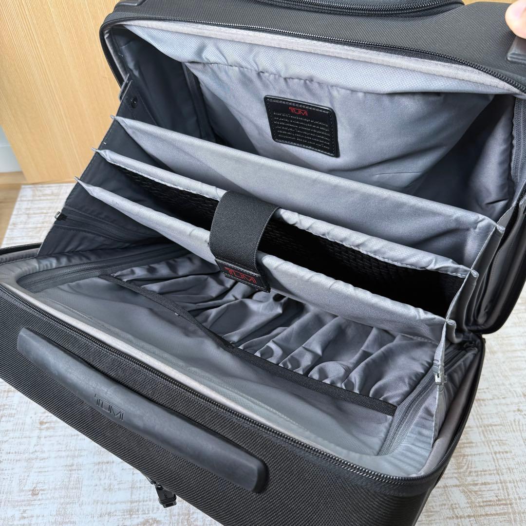 TUMI 26624D2 4ウィールドコンパクト　ALPHA キャリーケース