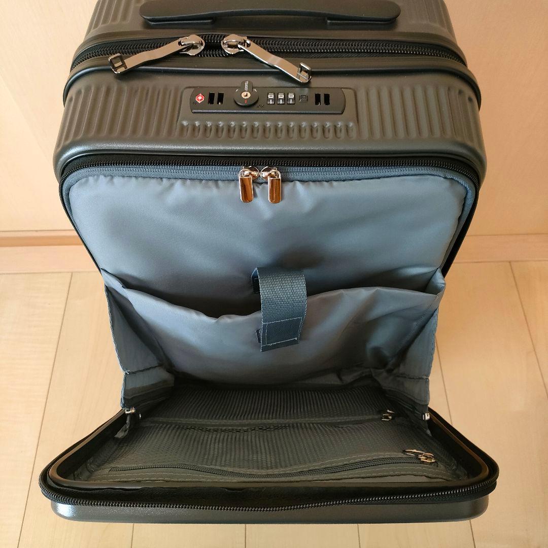 未使用品✨オルティモ　キャリーバック　スーツケース　S 黒　機内持ち込み