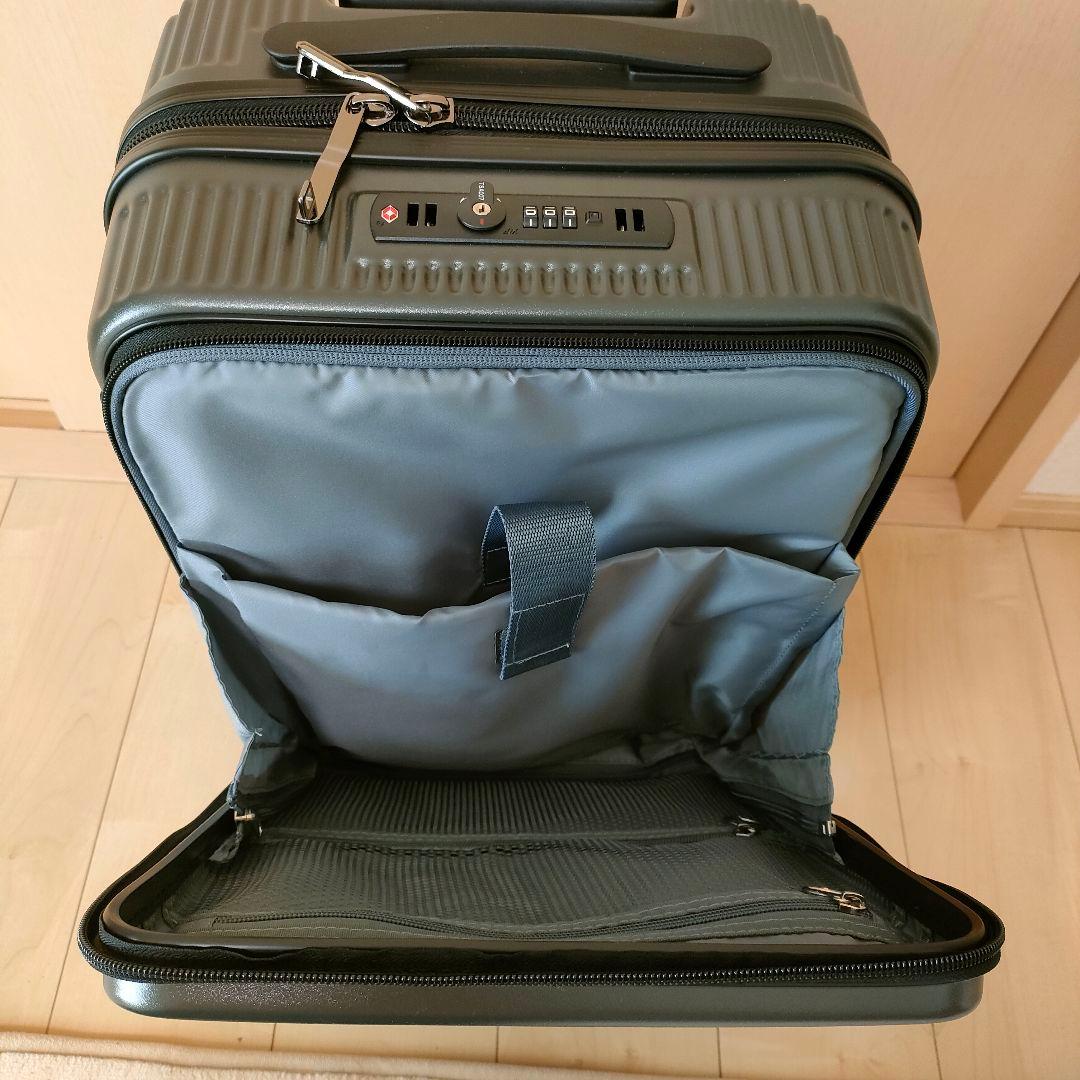未使用品✨オルティモ　キャリーバック　スーツケース　S 黒　機内持ち込み