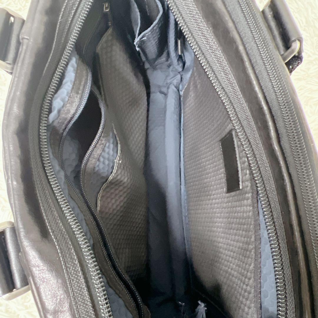 TUMI ALPHA BRAVO スリム コミューター ブリーフケース　レザー