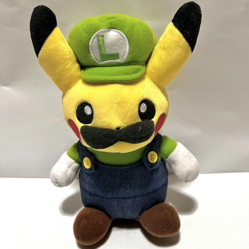 【ポケモンセンター限定】 MARIO PIKACHU ルイージの格好 ピカチュウ