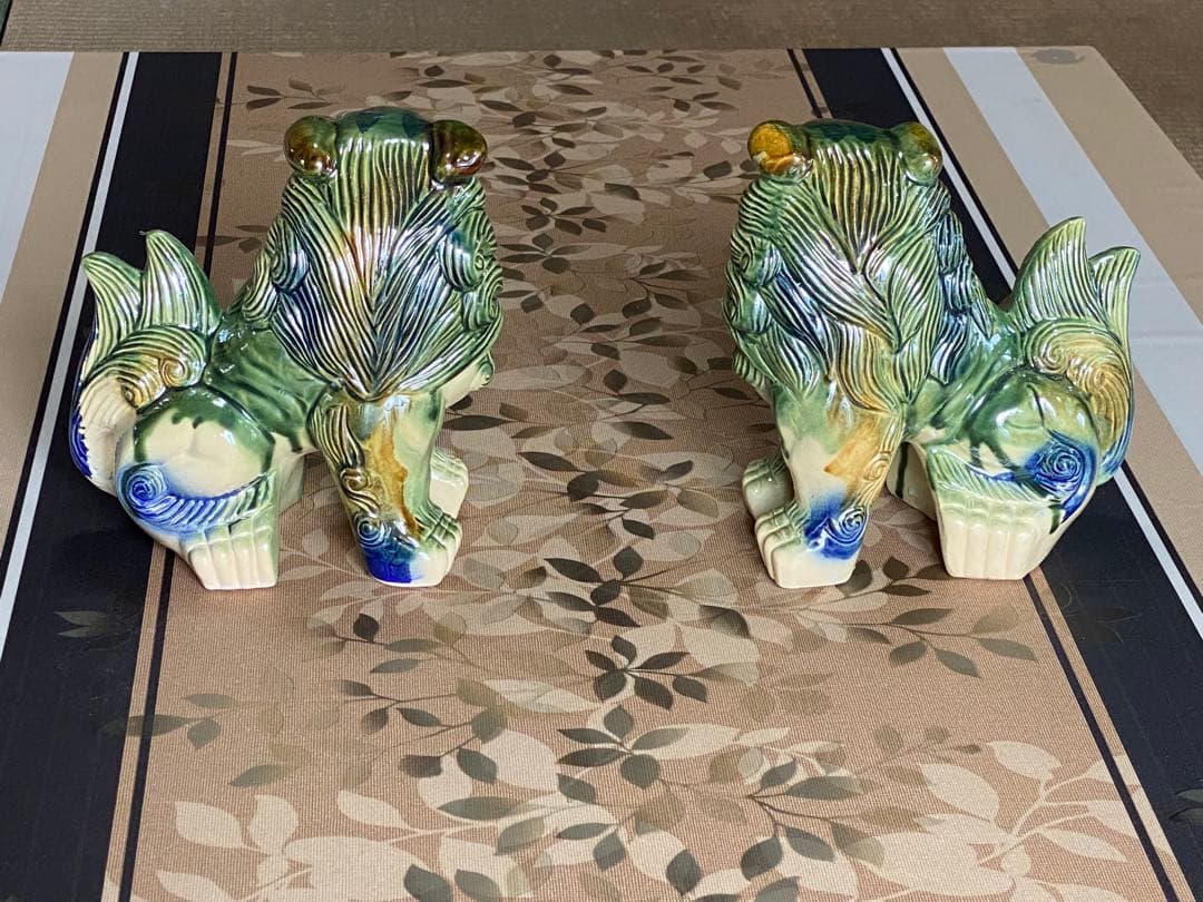 【希少】陶器製 碧青シーサー2体（1体タテ22cmヨコ22cm奥行14cm）