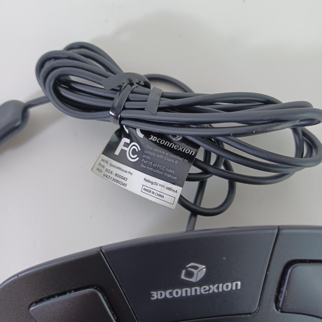 3Dconnexion SpaceMouse Pro 有線　　　プ⑤M472