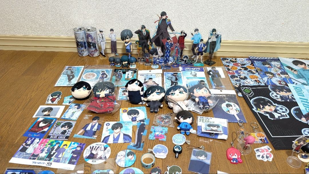 ブルーロック糸師凛他キャラクターグッズ大量まとめ売り(新品・未開封あり)