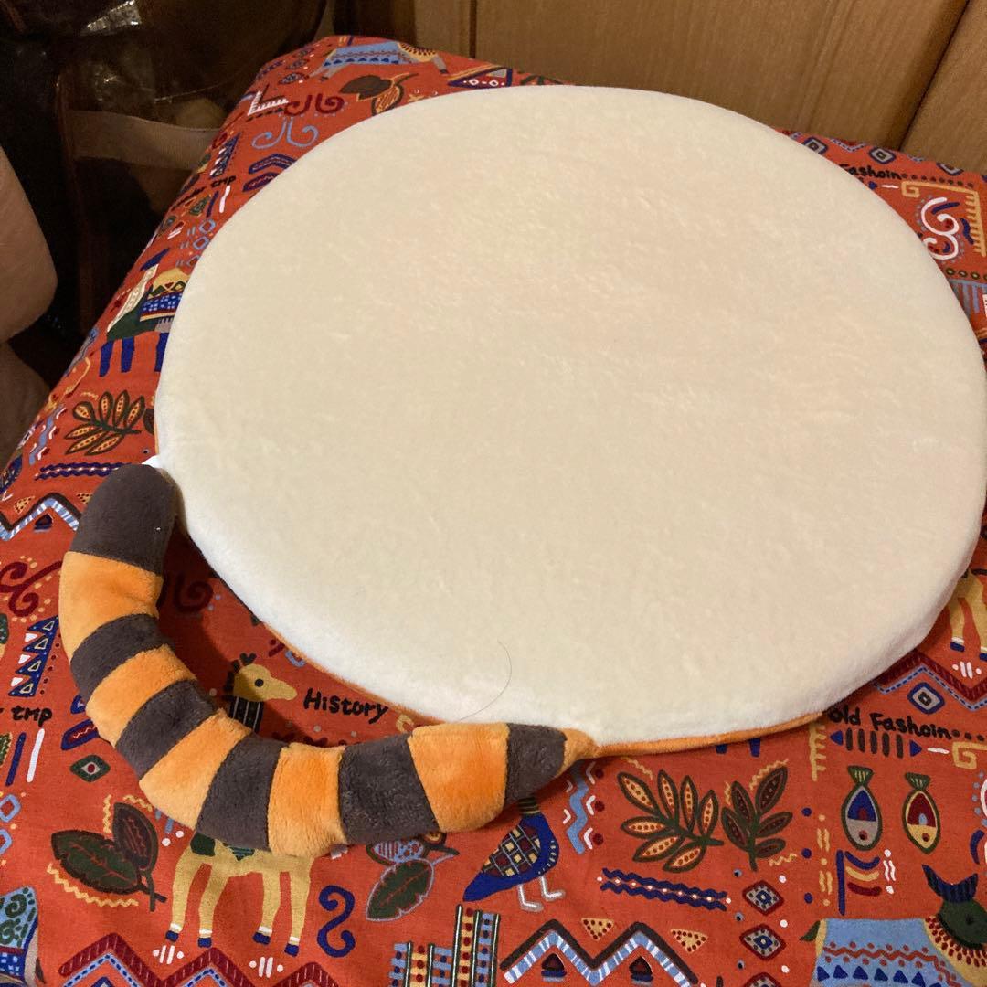 ティガー　クッション　座布団　プー さん　ディズニー