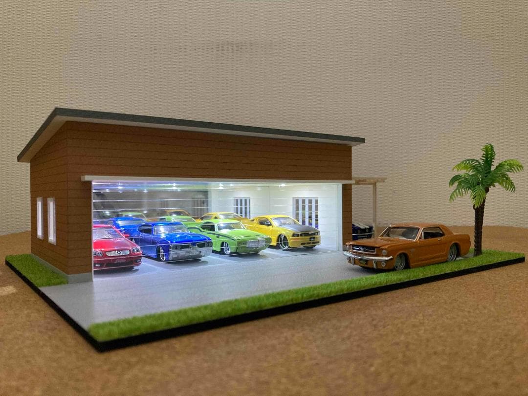 ミニカー専用ジオラマ：1/64 木造パーゴラ付ガレージ（ブラウン）期間限定セール