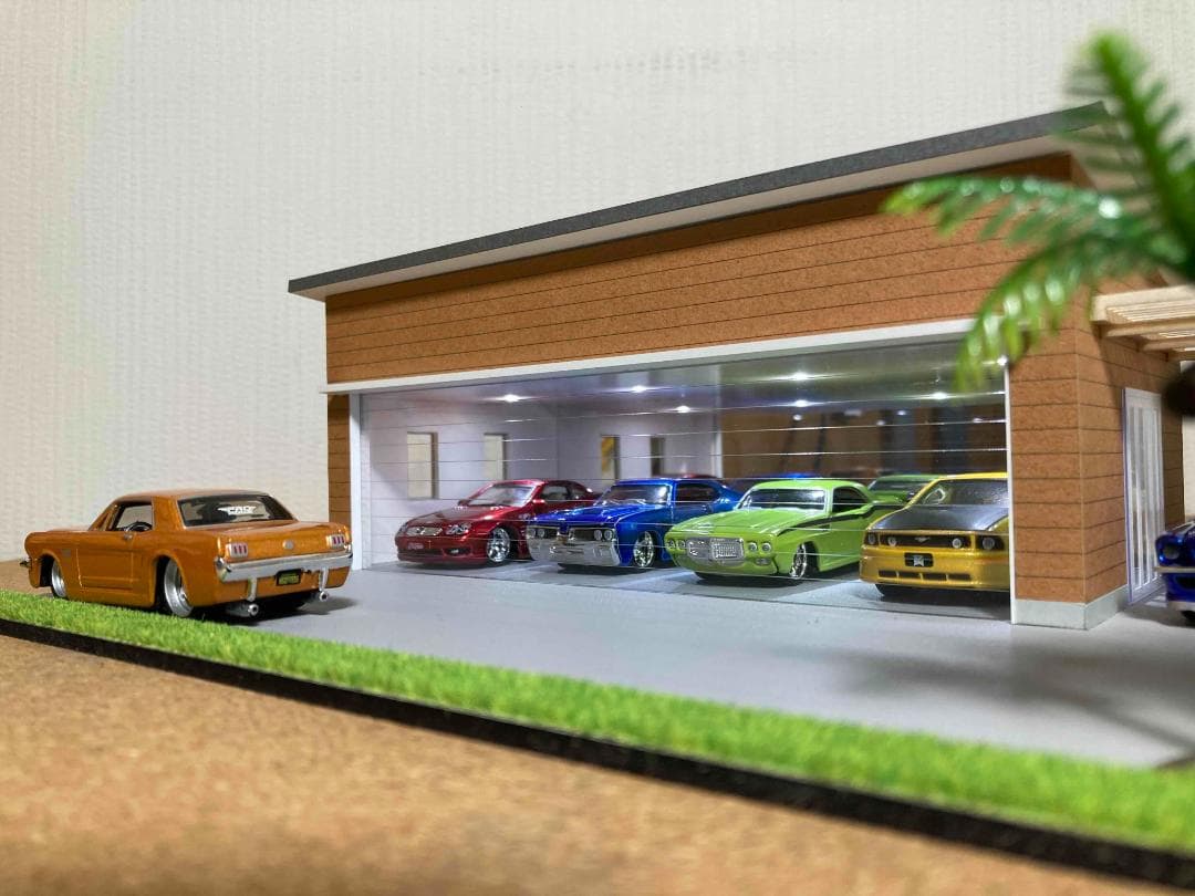 ミニカー専用ジオラマ：1/64 木造パーゴラ付ガレージ（ブラウン）期間限定セール