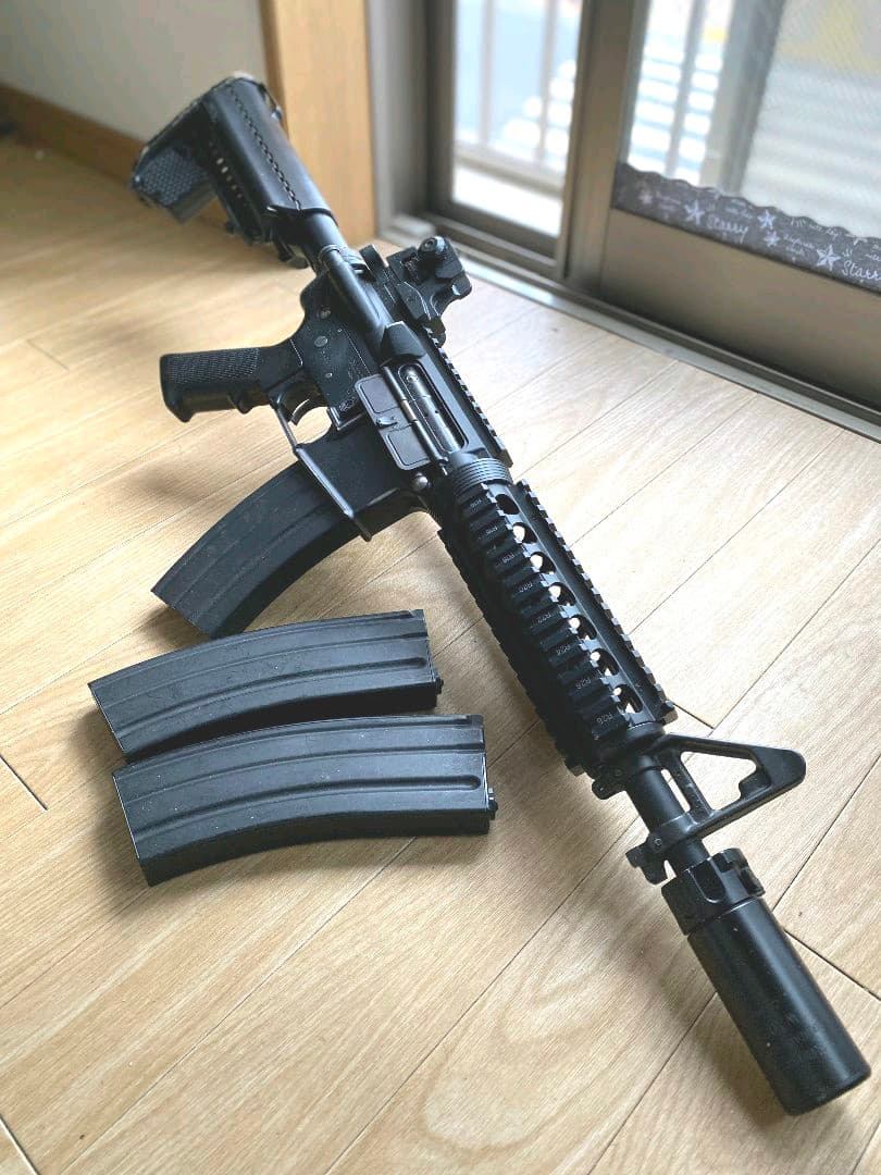 次世代電動ガン\r M4 CQBR ブラック