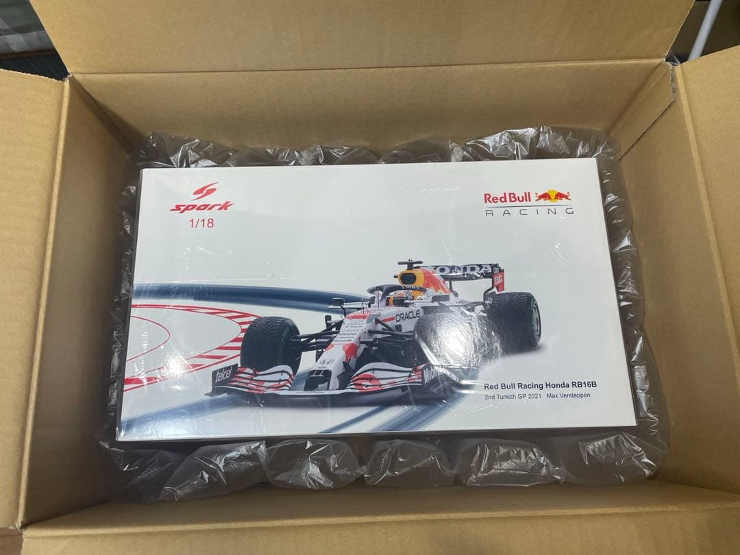 スパーク1/18 レッドブルRB16B マックスフェルスタッペン トルコGP使用