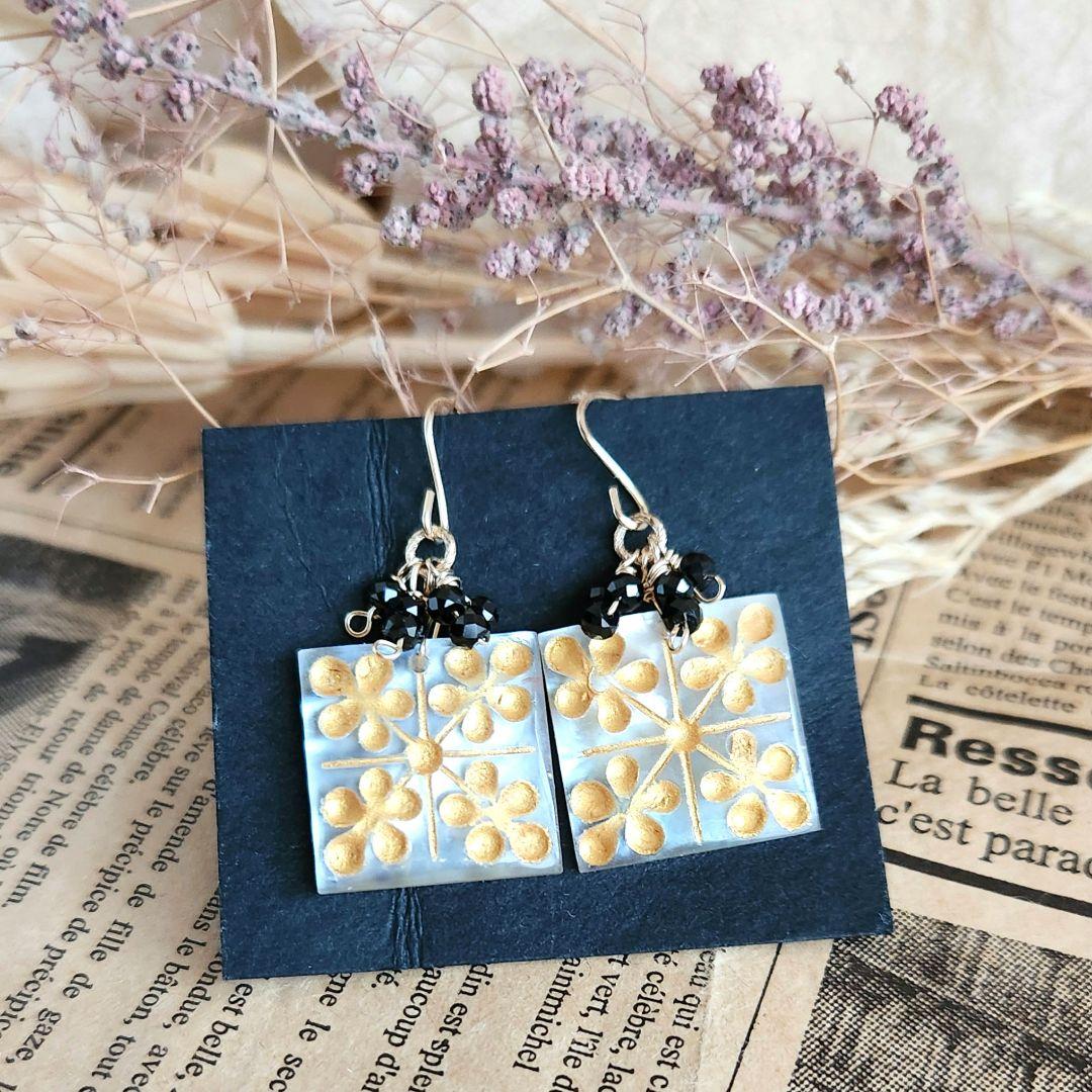 １４kgfWMOPクリスマスキルトゴールドペイントピアス