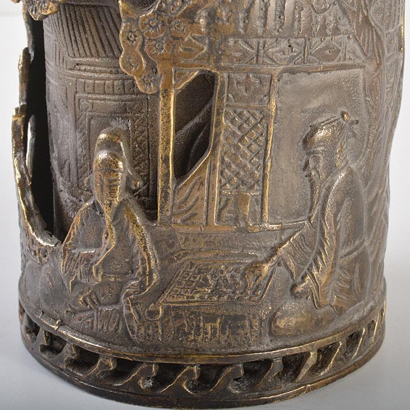 中国　書道具　大清清乾隆年製　古銅　山水人物透かし彫　筆筒　C　5953