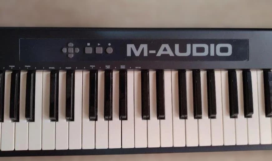 MIDIキーボード Keystation 88