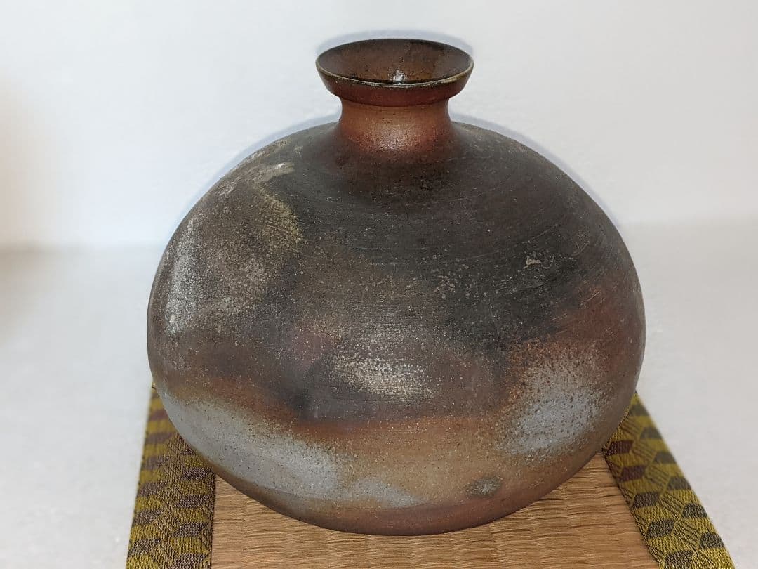 『備前焼』『西蔵坊窯　猪俣政昭造』 カブラ徳利　壺　花入れ　花瓶　花器