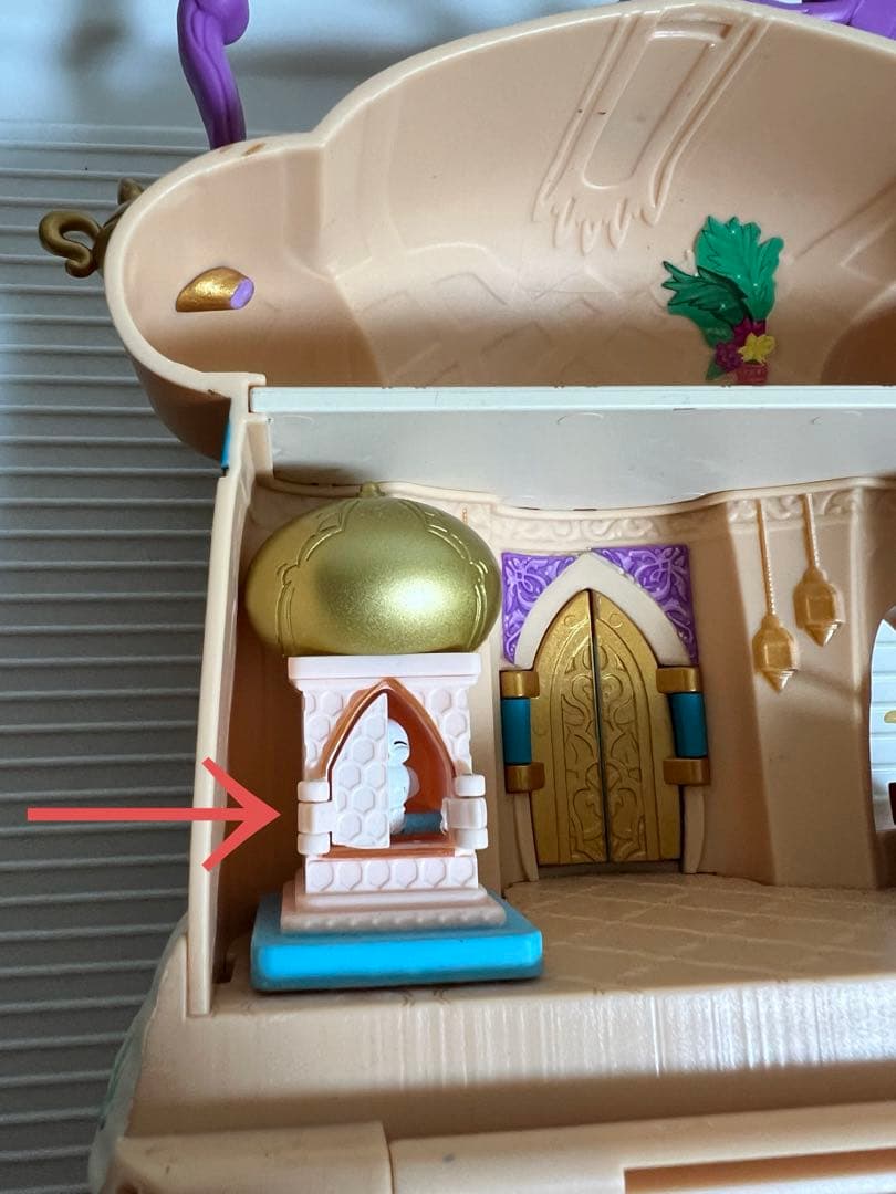 ディズニー、アニメータードール（ミニ）アナ雪、アラジンのフィギュアとお家セット