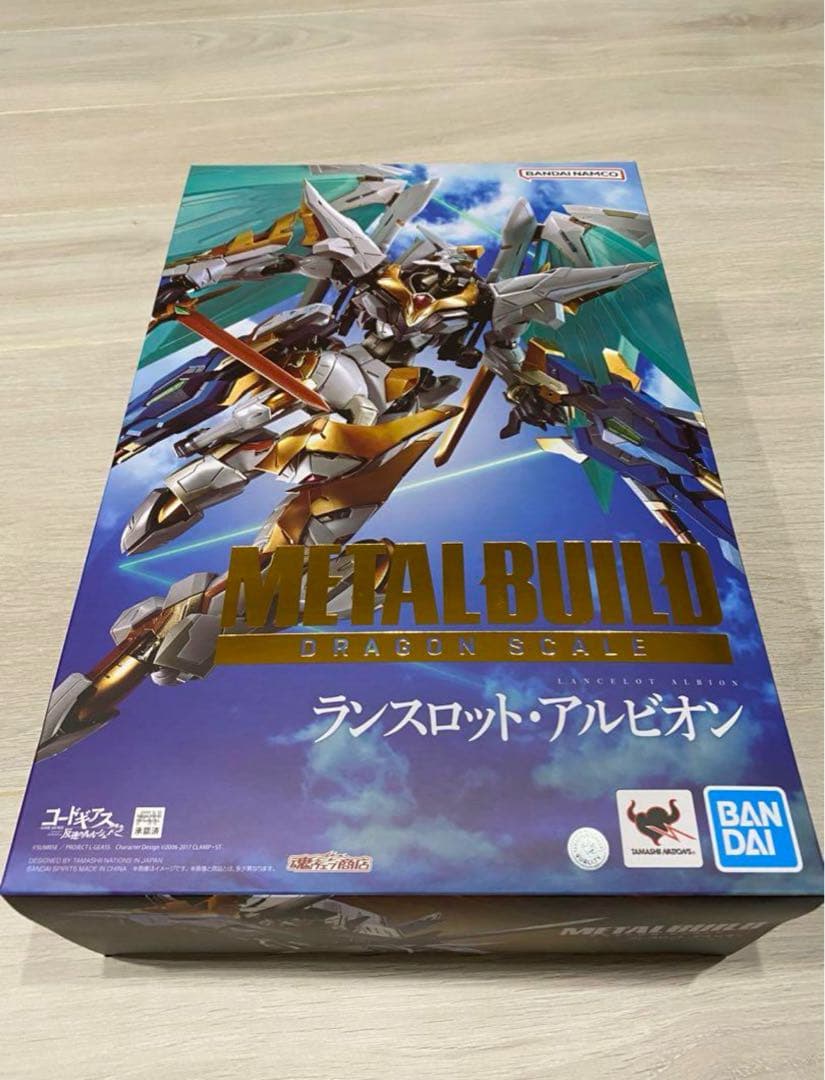 メタルビルド　ランスロット・アルビオン　紅蓮聖天八極式