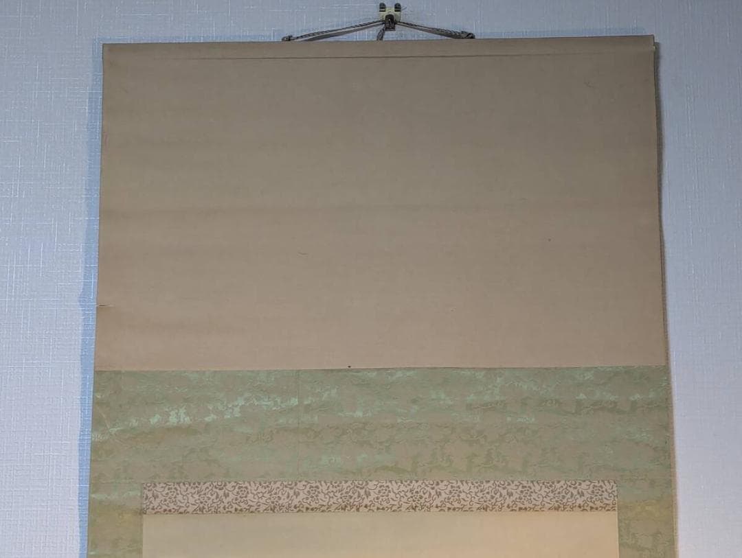 【真作】掛軸　朝靄の湖畔図　静けさ漂う山水風景画　静寂の情景　T31