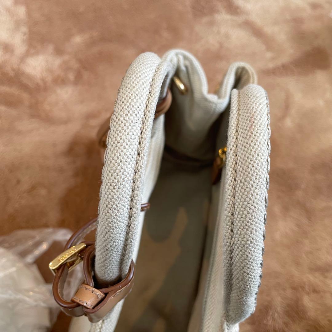 ショルダーストラップのみ　バッグは付属しません。