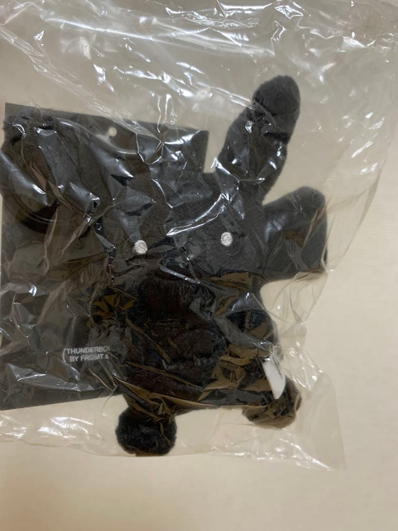 ピカチュウ ミュウ THUNDERBOLT PROJECT FRGMT