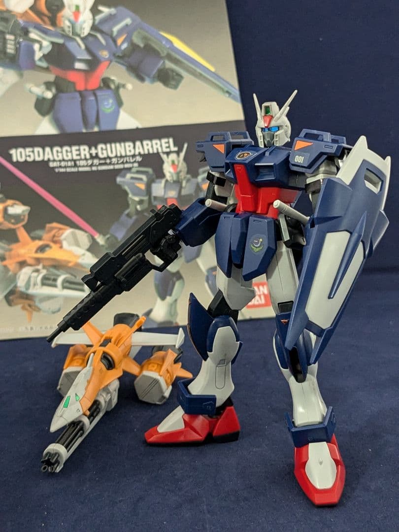 ガンプラ 組立済み まとめ売り SEED，ユニコーン等21点、アスランプレート他