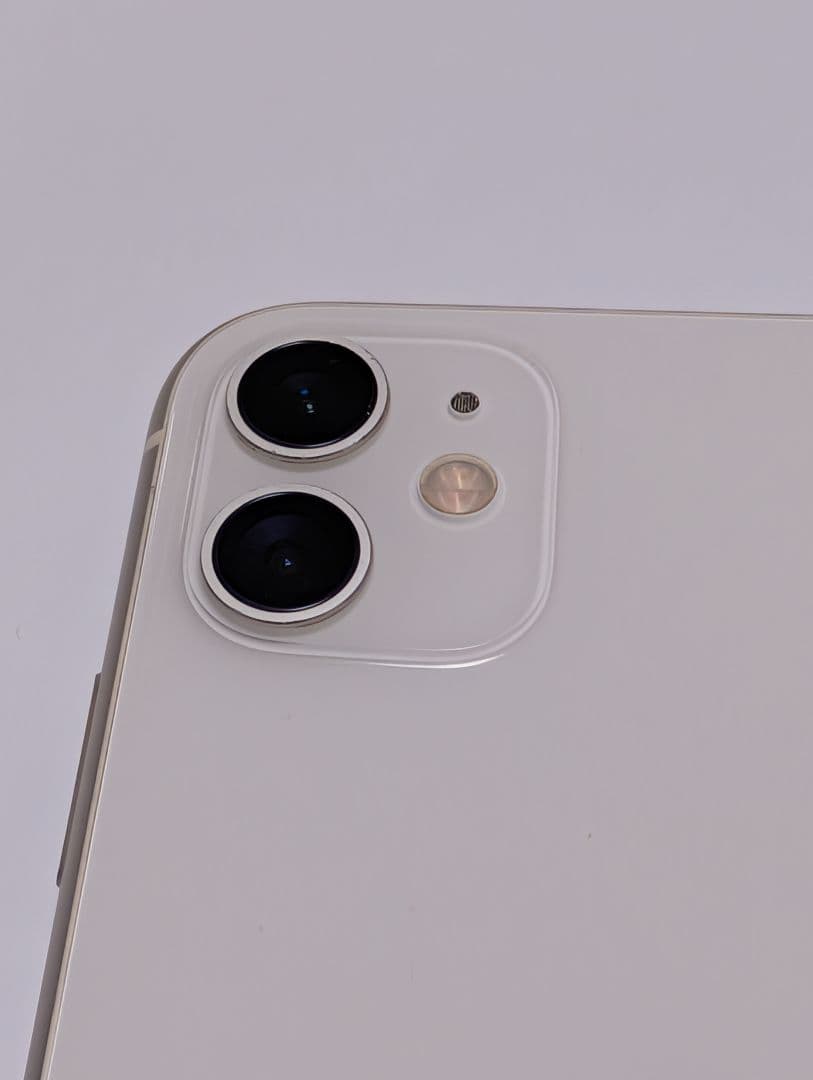 iPhone11　64GB ホワイト