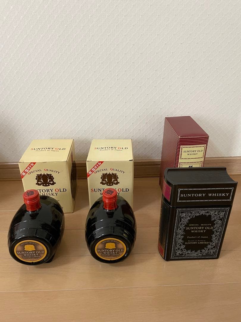 【くりちゃん】サントリーオールドウイスキー　樽型　ブック型　3本セット