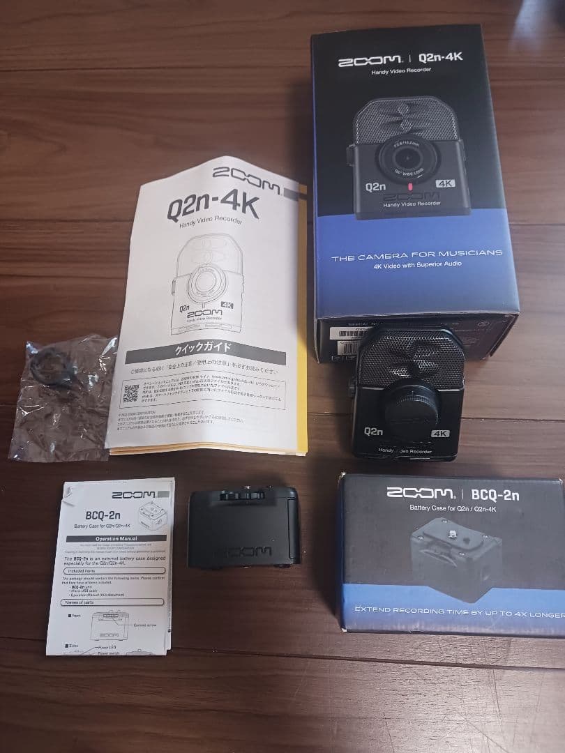 ZOOM Q2n-4K + BCQ-2n(外部バッテリーケース)付き