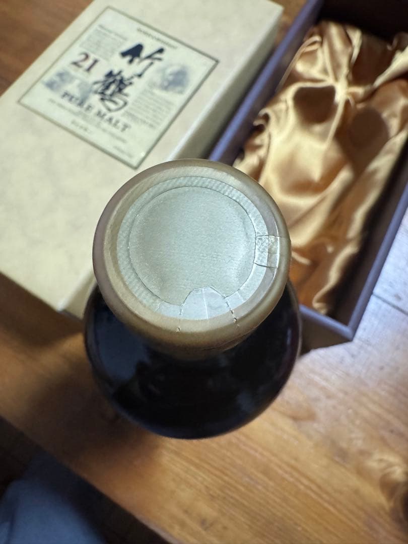 竹鶴 21年 ピュアモルト 700ml箱付き　新品ラベル剥がれなし