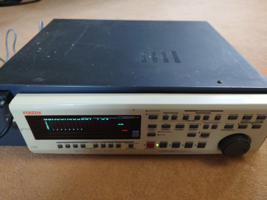 Fostex D824 マルチトラックレコーダー