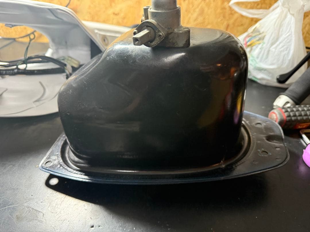 シャリー　純正タンク　新品コック　新品キャップ