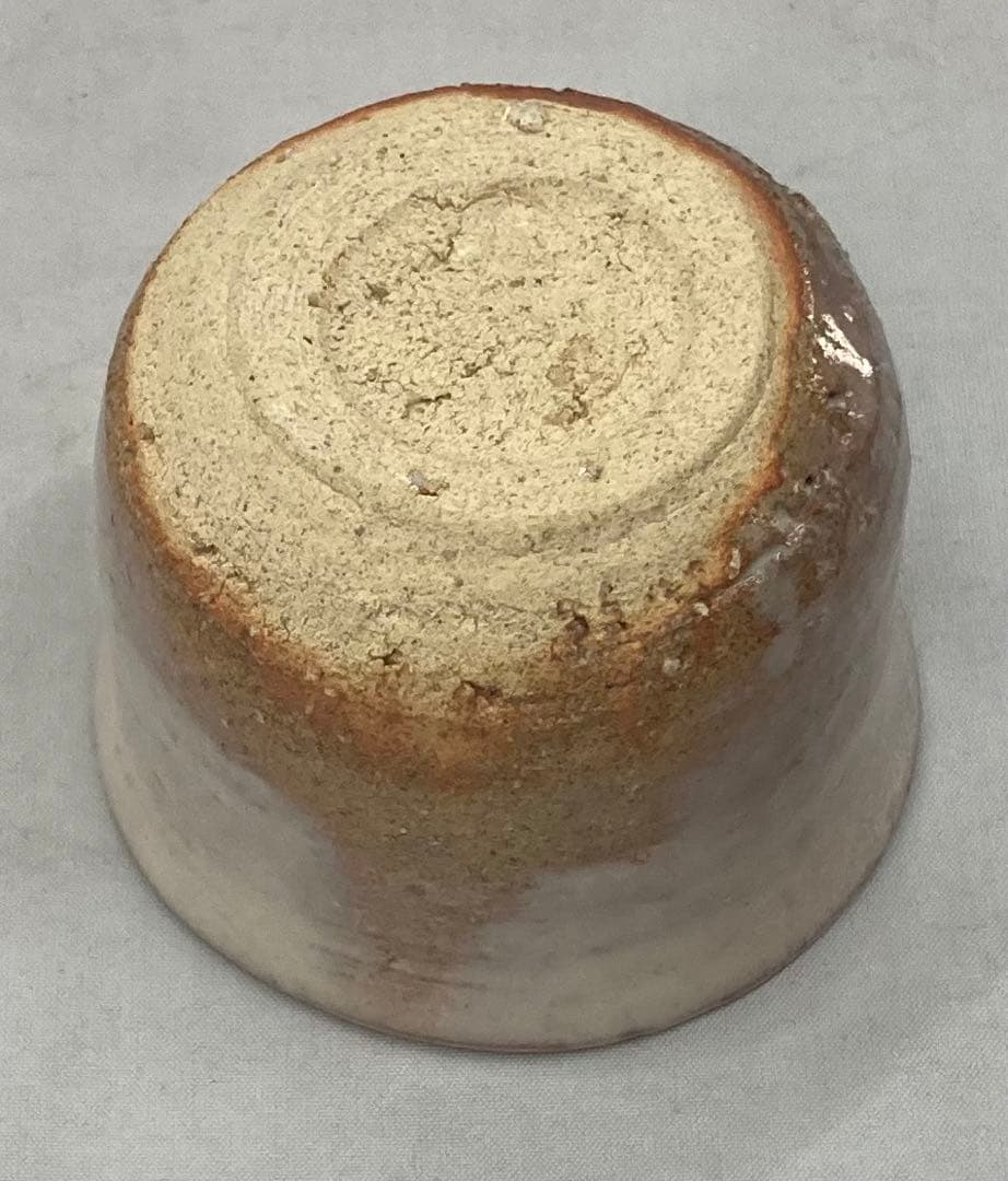 B140s  波多野善蔵作「萩  ぐい呑」共布共箱　萩焼　指月窯　盃　酒器