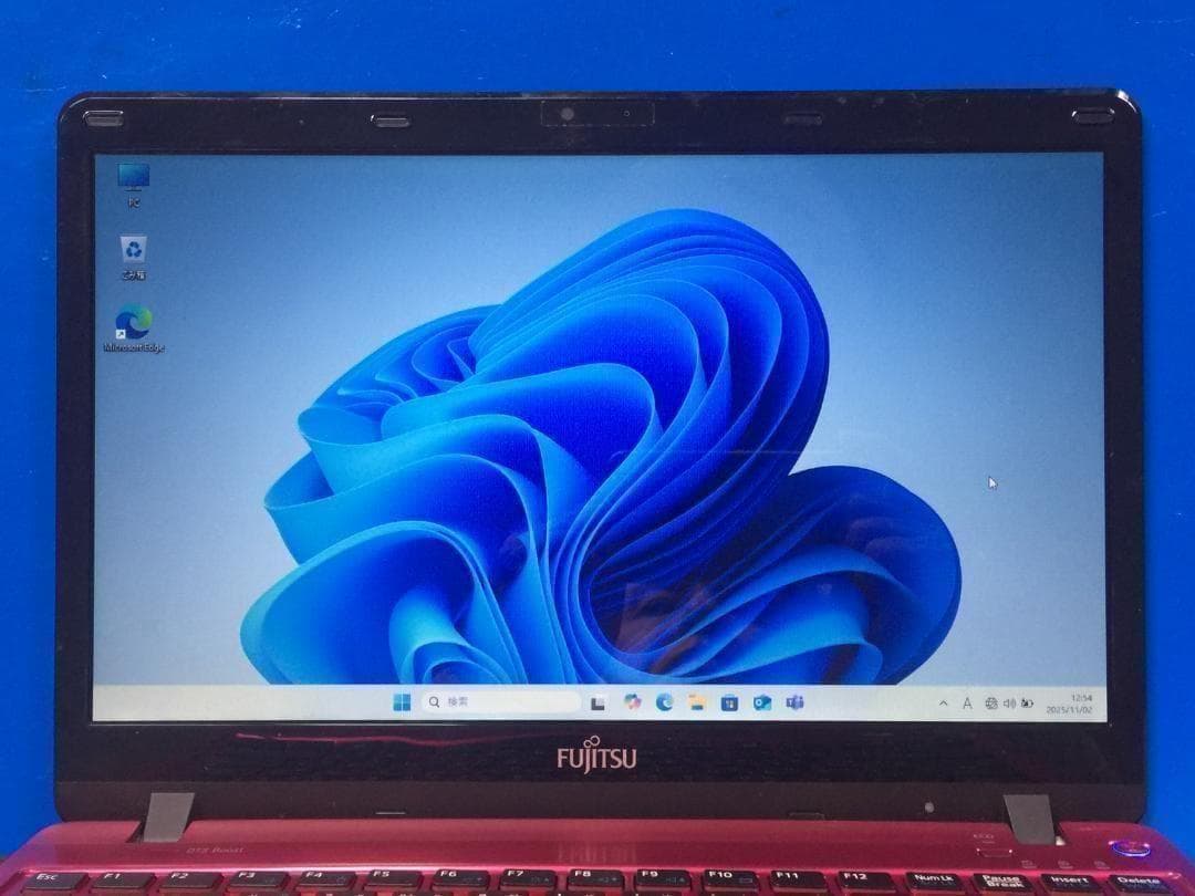 富士通　LIFEBOOK SH54/G13.3型液晶 軽量コンパクトパソコン