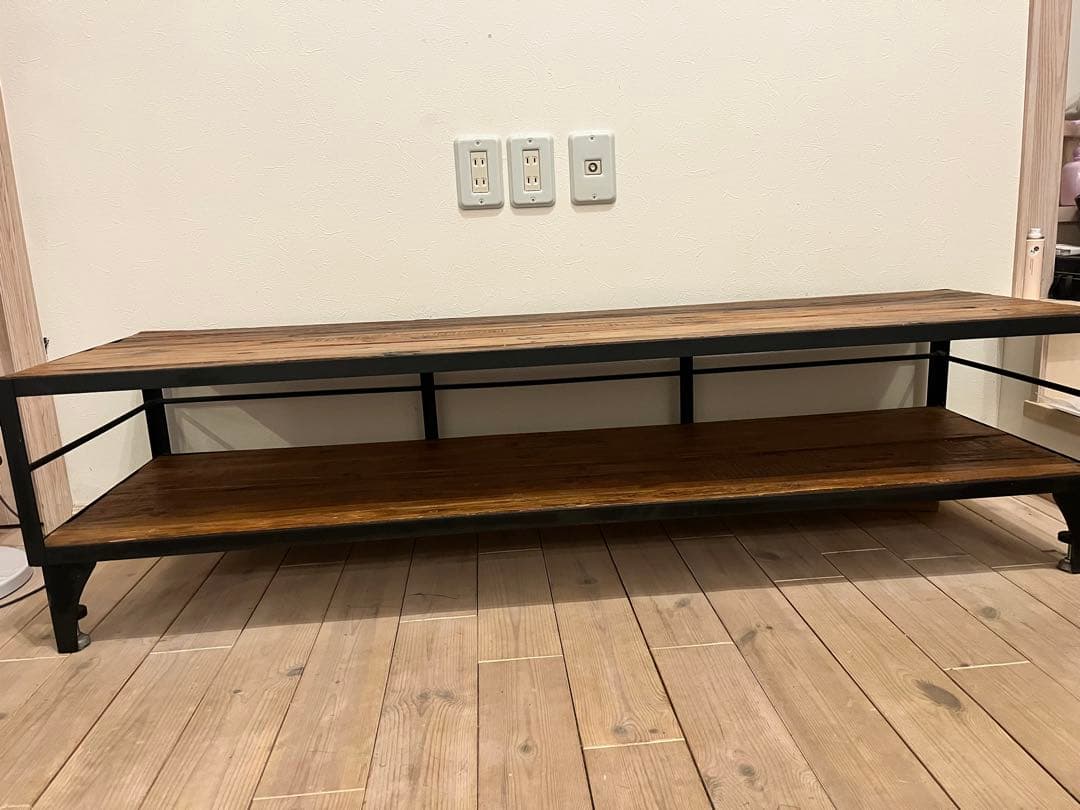 テレビボード　クラッシュゲート