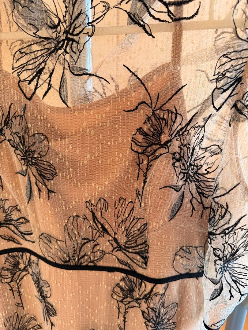 今田美桜　花柄パーティードレス 二次会 同窓会 オケージョン　leja