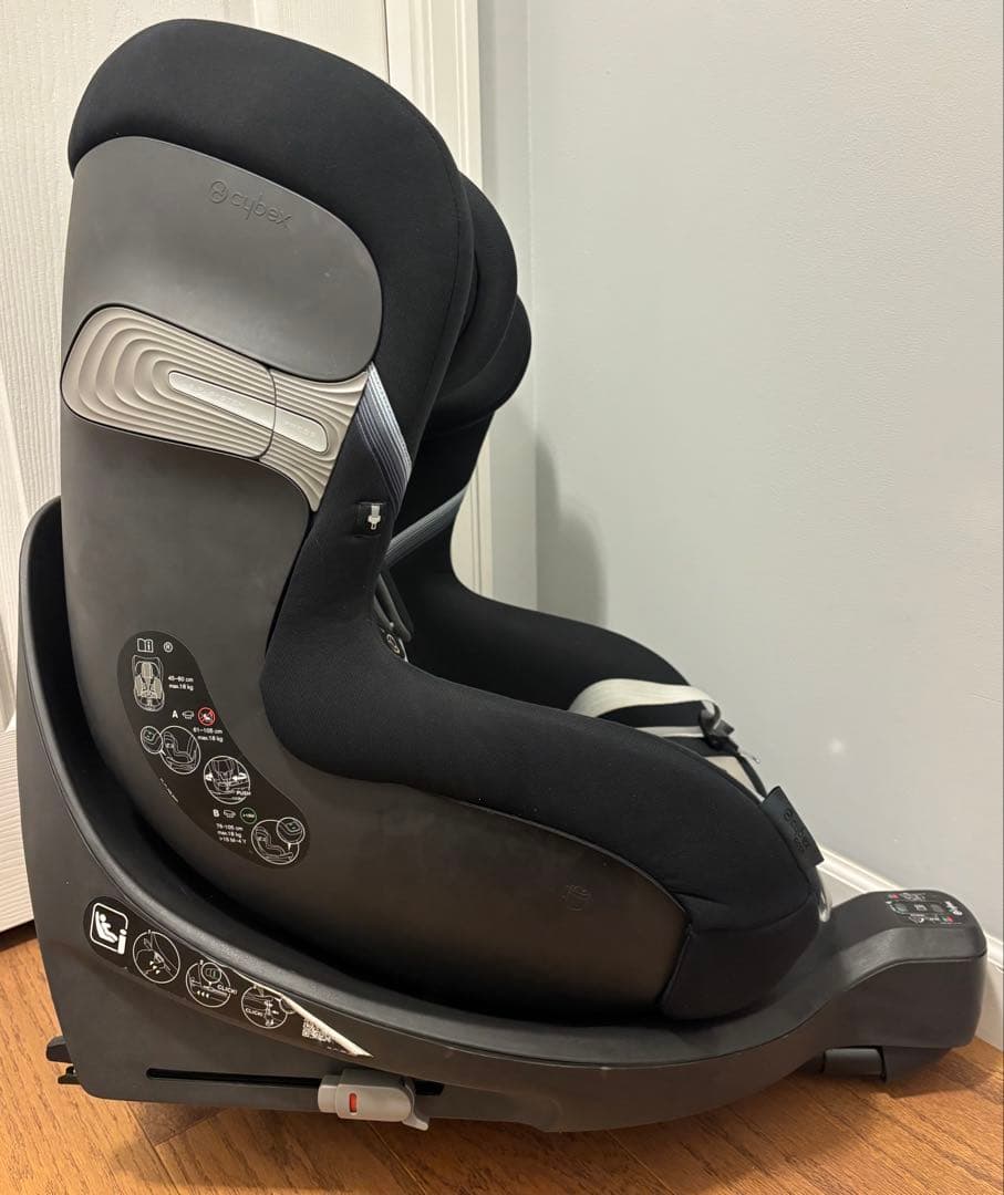 サイベックス　チャイルドシート　シローナSX2 i-Size