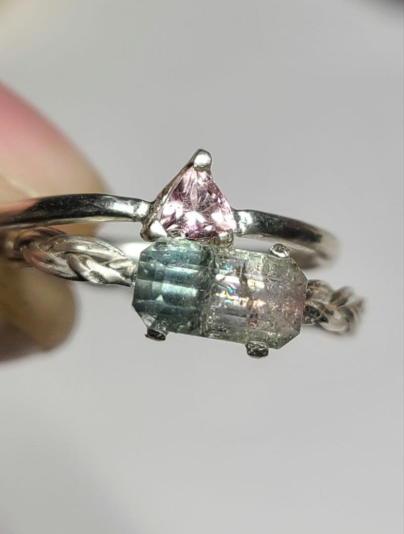 えむえすレインボー入り★アフガニスタン産バイカラートルマリン★