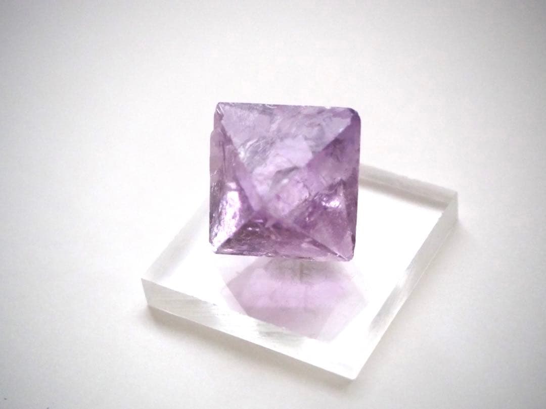 フローライト　イリノイ産　パープル　蛍石　鉱物【B-8】