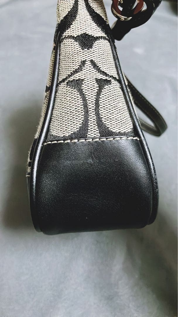 【美品】コーチ COACH アクセサリーポーチ シグネチャー レザー ブラック