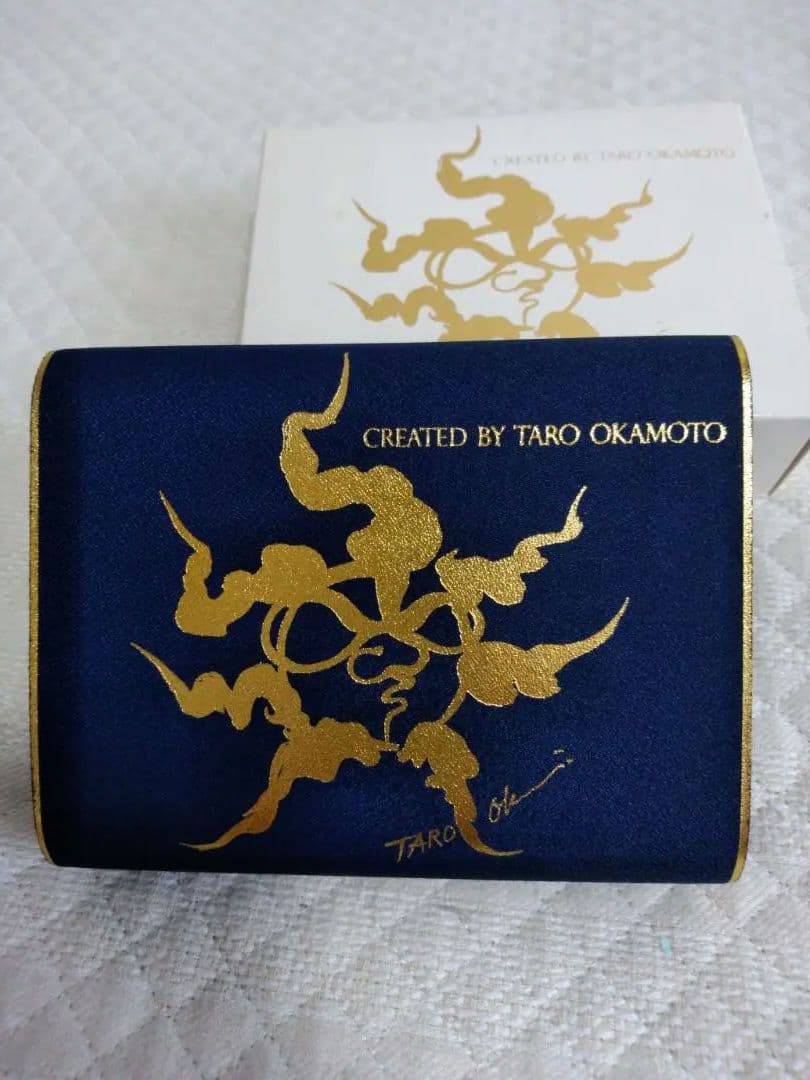 岡本太郎　トランプ　ハードケースと外箱付き