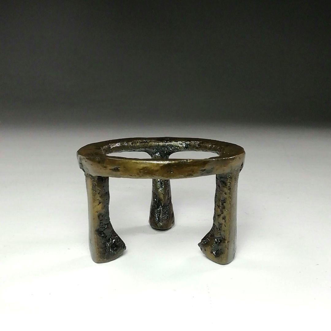 Ｓ７９５　蓋置　『唐銅　五徳』『金谷浄雲作』　共箱　茶道具