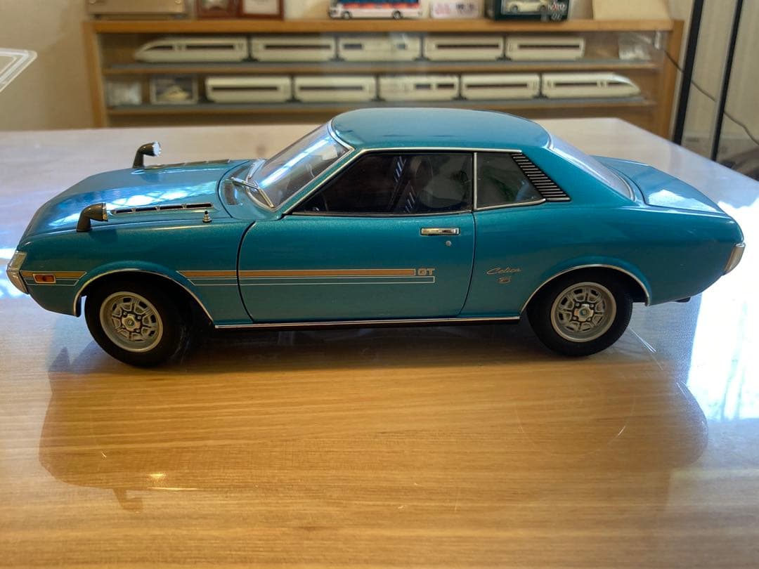 美品オートアート　1/18 ダルマセリカ前期型　ブルー　純正ケース有り