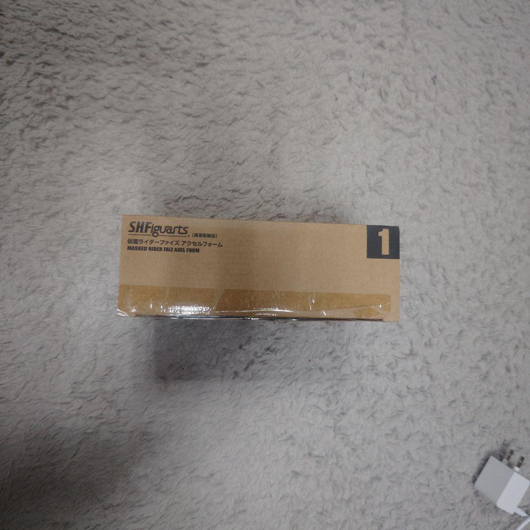SHFiguarts(真骨彫製法)　仮面ライダーファイズアクセルフォーム