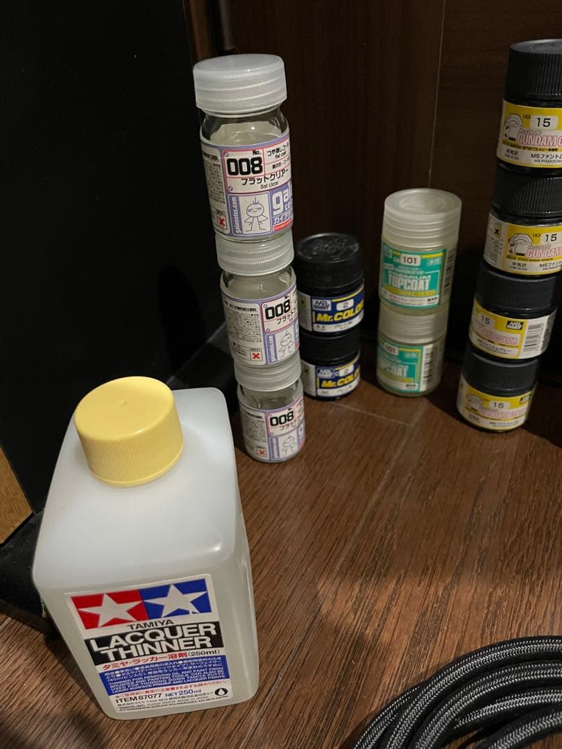 V*❌様 プラモデル用品　塗料