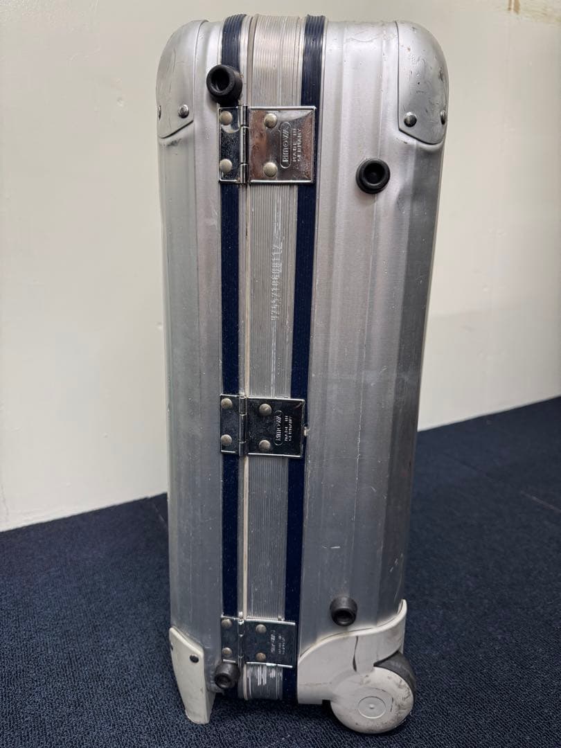 RIMOWA シルバーインテグラル 青ロゴ