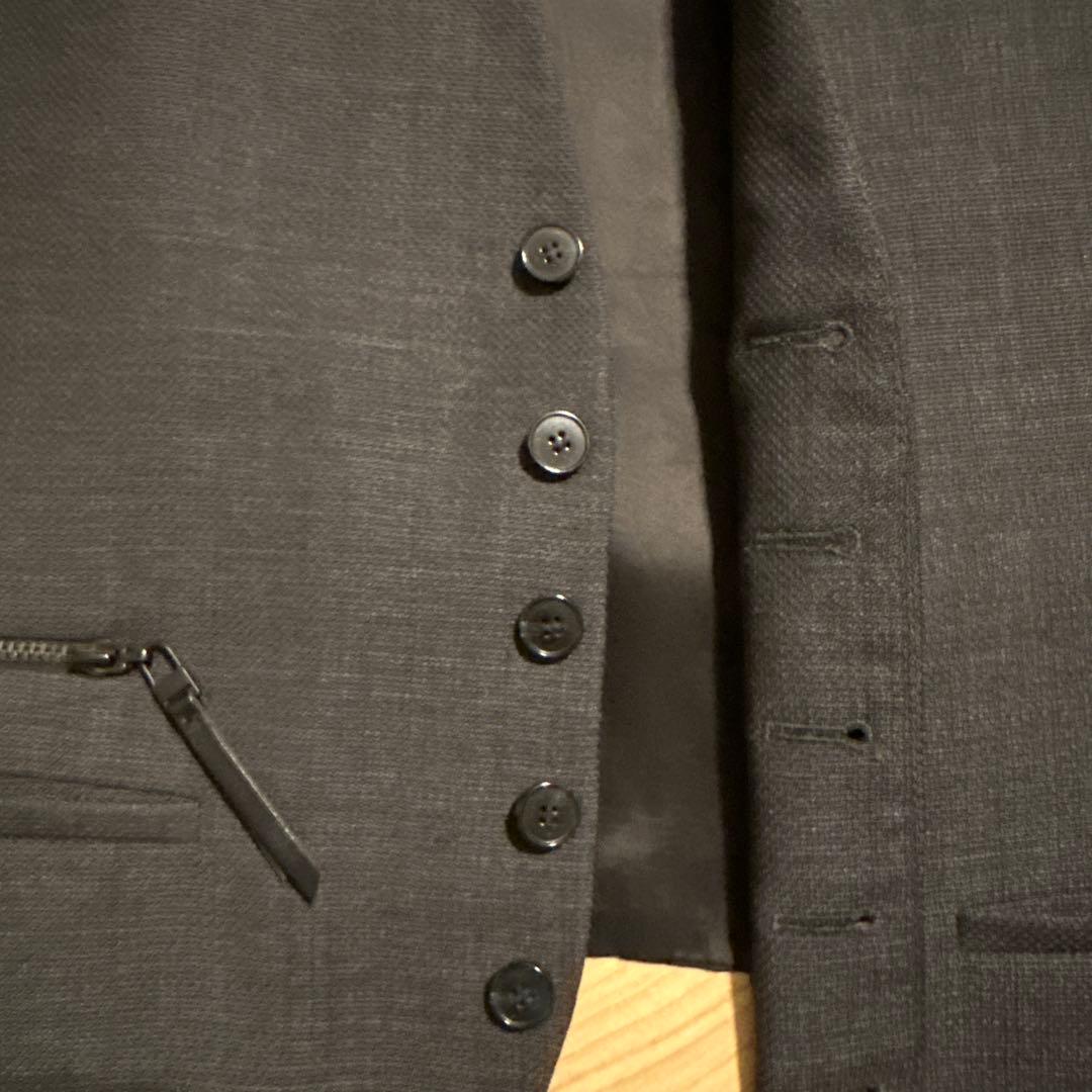 HUGO ダークグレー スーツベスト　サイズ48 BOSS
