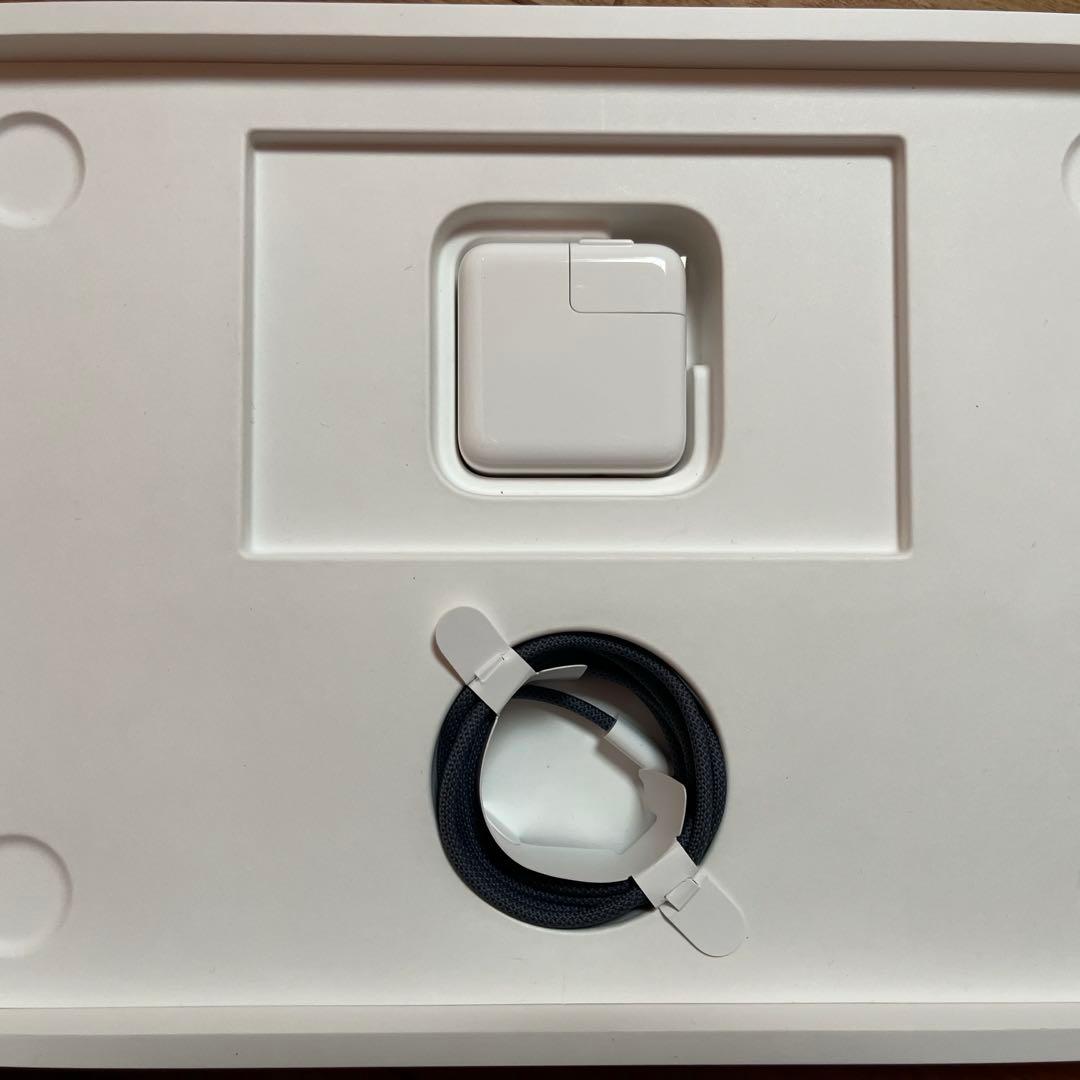 MacBook Air 13インチ M2 ミッドナイト