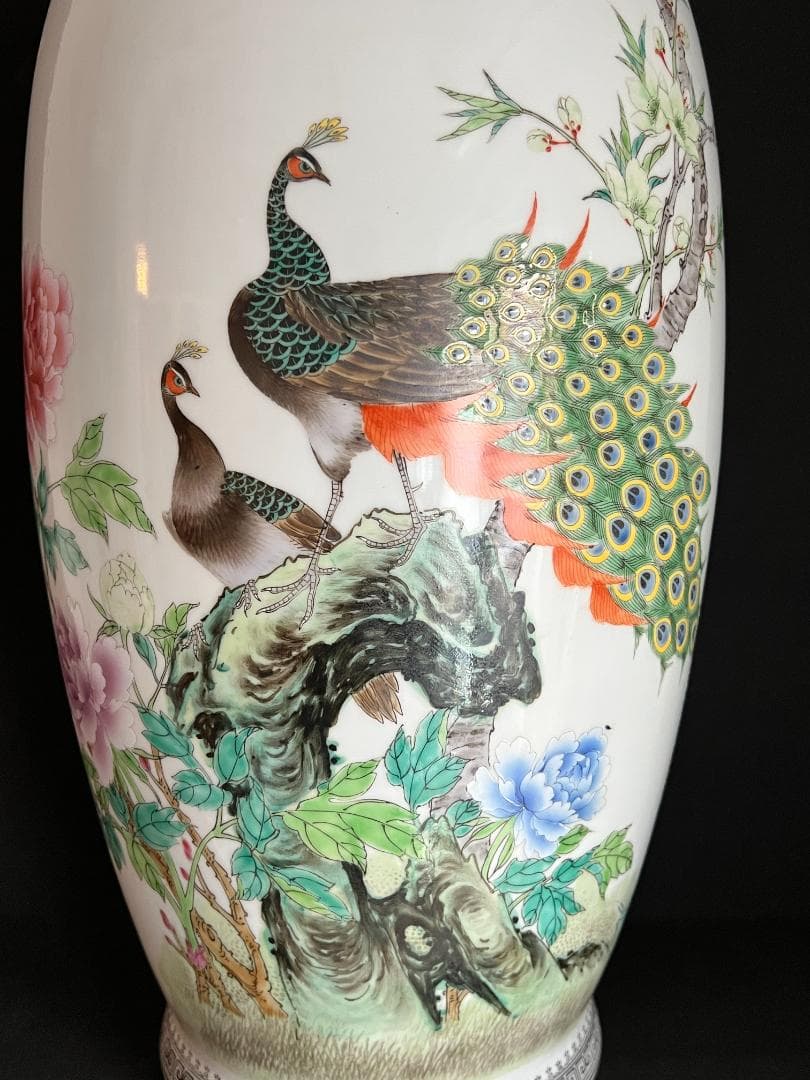 【海】粉彩 孔雀牡丹文 大型花瓶 中国景徳鎮製　高さ６２cm 花入 花器 花瓶